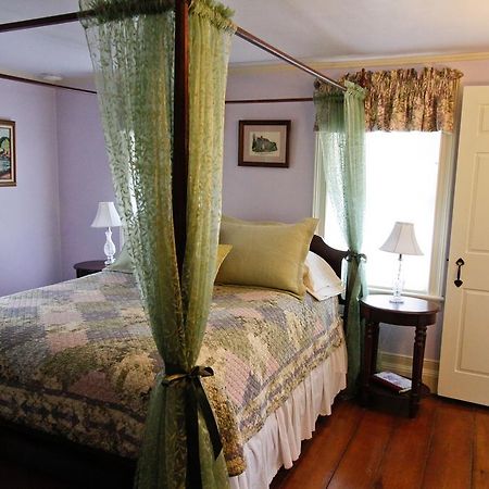 1750 Inn At Sandwich Center Экстерьер фото