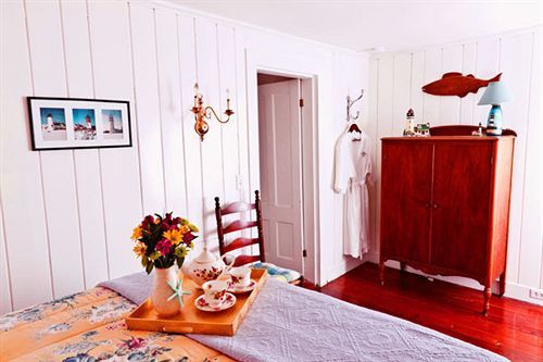 1750 Inn At Sandwich Center Экстерьер фото